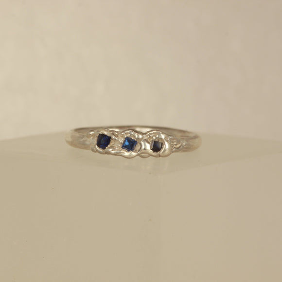 Blue sapphire trio melted silver ring Size 5.75 / L